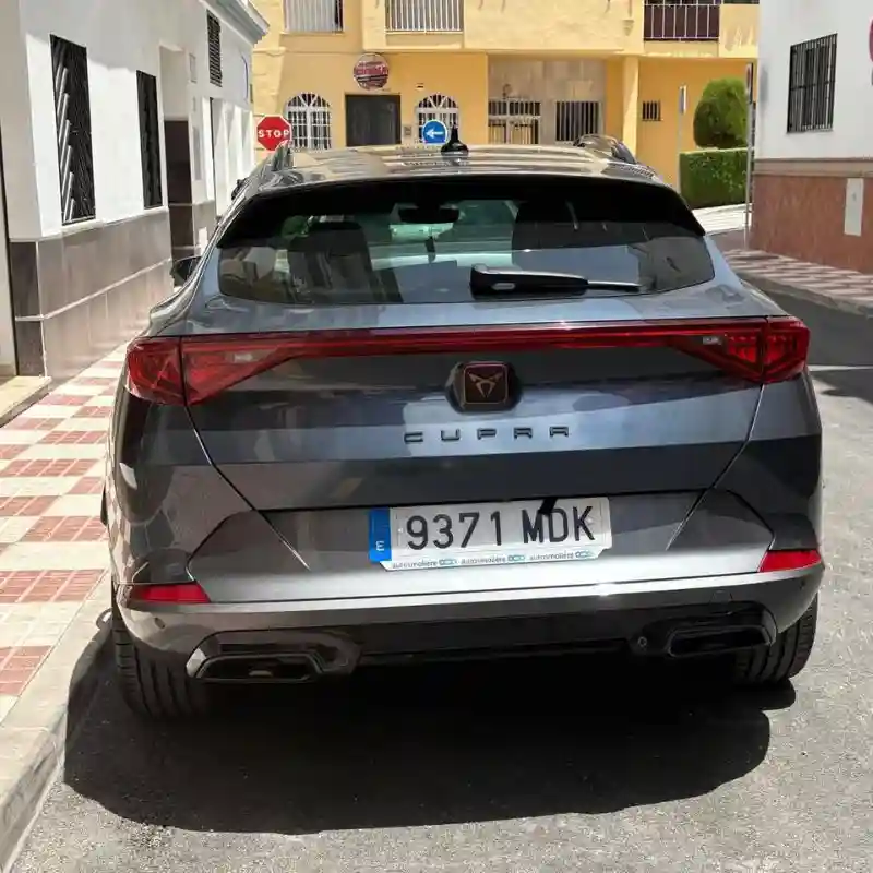 Electric class airport transfer